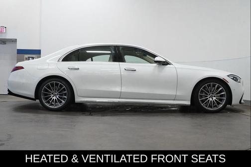 MANUFAKTUR Moonlight White Metallic 2026 Mercedes-Benz S-Class 4MATIC