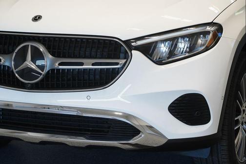 Polar White 2026 Mercedes-Benz GLC 300 4MATIC