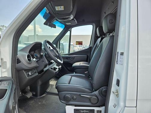Arctic White 2024 Mercedes-Benz Sprinter 2500 High Roof