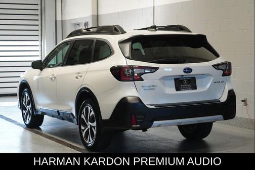 Crystal White Pearl 2020 Subaru Outback Limited