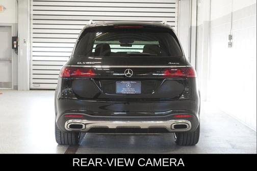 Obsidian Black Metallic 2027 Mercedes-Benz GLS 450 4MATIC