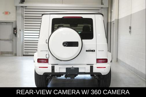 MANUFAKTUR Moonlight White Metallic 2025 Mercedes-Benz AMG G 63 G 63 AMG