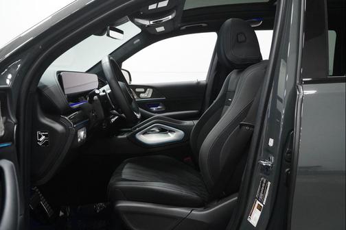 2025 Mercedes-Benz AMG GLS 63 Base