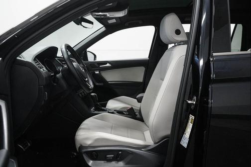 2021 Volkswagen Tiguan 2.0T SE R-Line Black 4MOTION