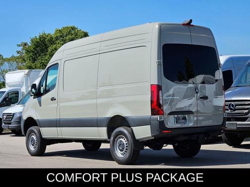 2025 Mercedes-Benz Sprinter 2500 Standard Roof