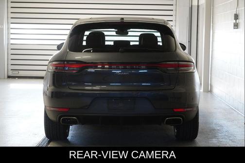 2021 Porsche Macan Base