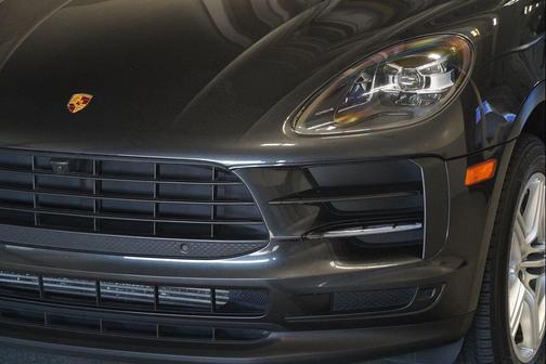 2021 Porsche Macan Base