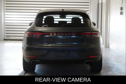 2021 Porsche Macan Base