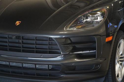 2021 Porsche Macan Base