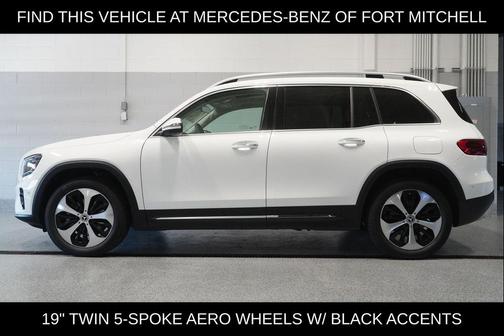 Polar White 2026 Mercedes-Benz GLB 250 4MATIC