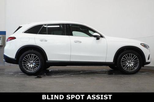 2025 Mercedes-Benz GLC 300 4MATIC