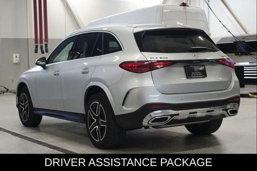 2026 Mercedes-Benz GLC 300 4MATIC