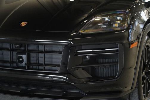 2025 Porsche Cayenne Turbo GT