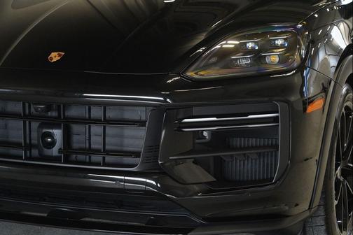 2025 Porsche Cayenne Turbo GT