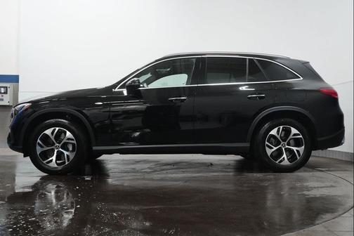 2025 Mercedes-Benz GLC 350e Base
