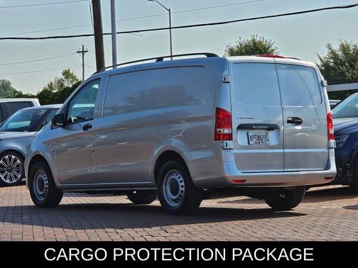 2023 Mercedes-Benz Metris Base