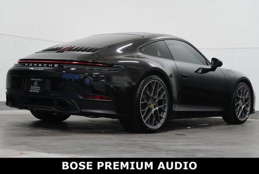 2025 Porsche 911 Carrera