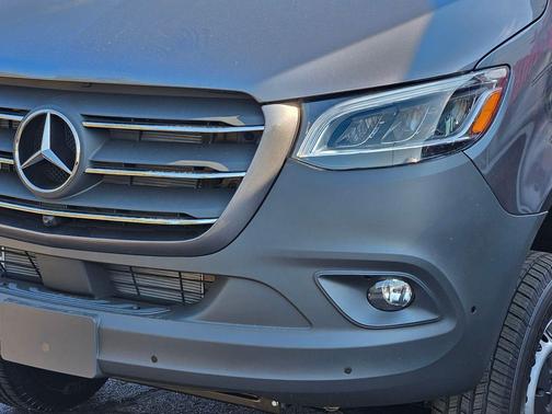 Selenite gray metallic 2026 Mercedes-Benz Sprinter 2500 Standard Roof
