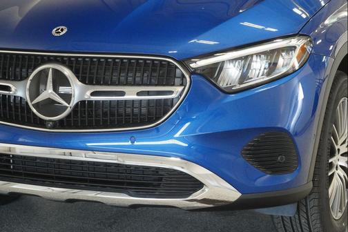 Starling Blue Metallic 2026 Mercedes-Benz GLC 300 4MATIC