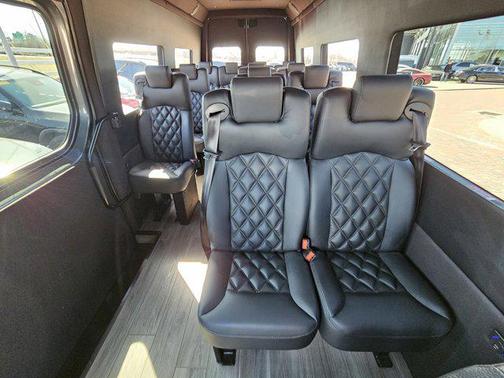 2021 Mercedes-Benz Sprinter 4500 Extended Cargo Van 170 in. WB