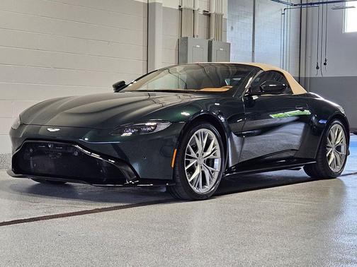 Q Pentland Green 2021 Aston Martin Vantage Base