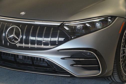 MANUFAKTUR exclusive selenite grey magno 2024 Mercedes-Benz AMG EQS 4MATIC