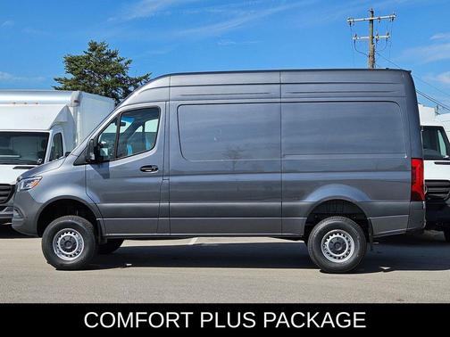 2025 Mercedes-Benz Sprinter 2500 Standard Roof