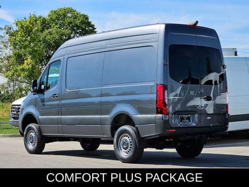 2025 Mercedes-Benz Sprinter 2500 Standard Roof