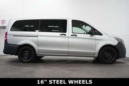 2022 Mercedes-Benz Metris Base