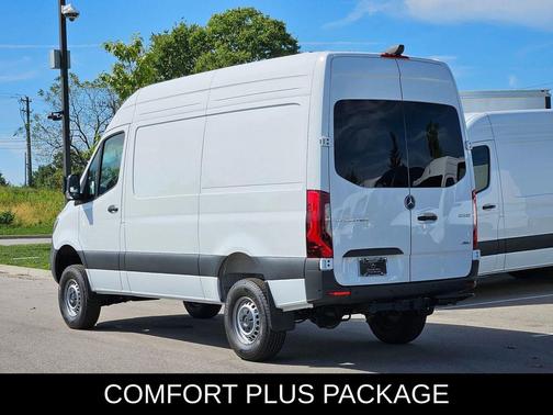 2025 Mercedes-Benz Sprinter 2500 Standard Roof