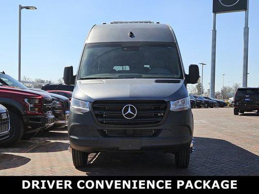 2021 Mercedes-Benz Sprinter 4500 Extended Cargo Van 170 in. WB