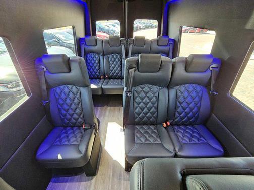2021 Mercedes-Benz Sprinter 4500 Extended Cargo Van 170 in. WB