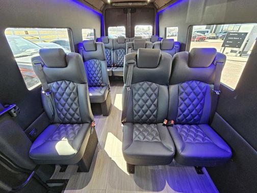 2021 Mercedes-Benz Sprinter 4500 Extended Cargo Van 170 in. WB