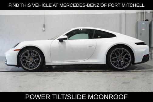 2025 Porsche 911 Carrera