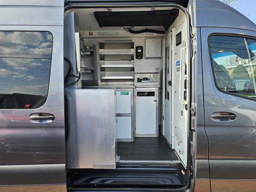 2021 Mercedes-Benz Sprinter 4500 Extended Cargo Van 170 in. WB