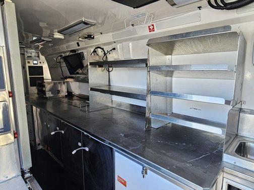 2021 Mercedes-Benz Sprinter 4500 Extended Cargo Van 170 in. WB