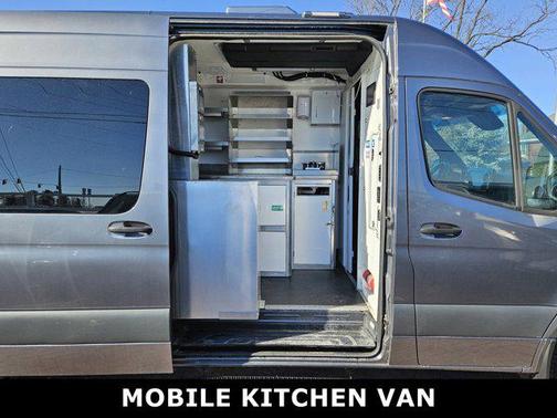 2021 Mercedes-Benz Sprinter 4500 Extended Cargo Van 170 in. WB