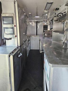2021 Mercedes-Benz Sprinter 4500 Extended Cargo Van 170 in. WB