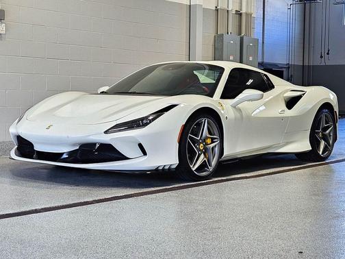 Bianco Avus 2021 Ferrari F8 Spider Base