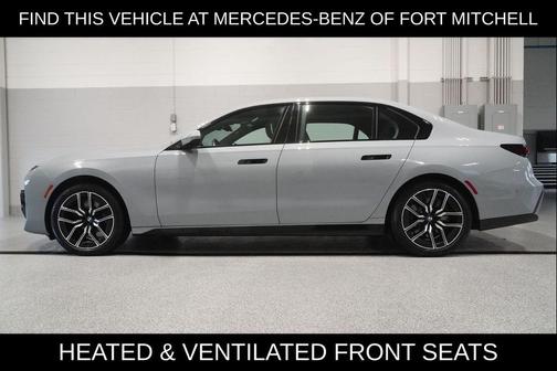 Brooklyn Grey Metallic 2023 BMW 740 i