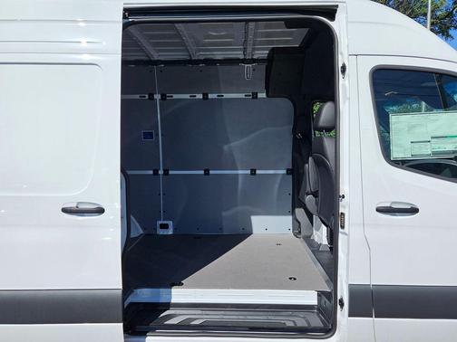 2024 Mercedes-Benz Sprinter 2500 Standard Roof