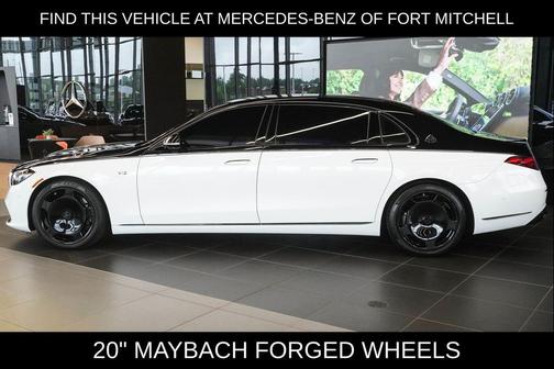 MANUFAKTUR Moonlight White Metallic 2024 Mercedes-Benz Maybach S 680 Maybach S 680