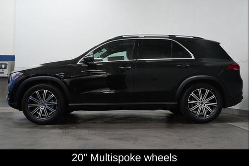 Obsidian Black Metallic 2026 Mercedes-Benz GLE 350 4MATIC