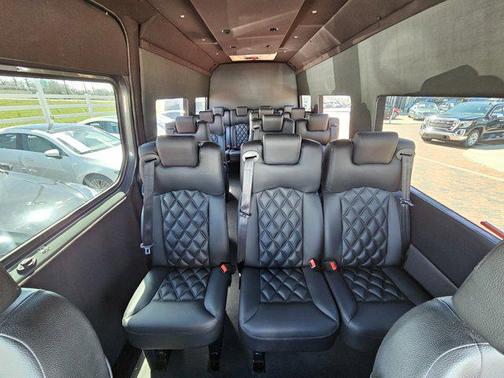 2021 Mercedes-Benz Sprinter 4500 Extended Cargo Van 170 in. WB
