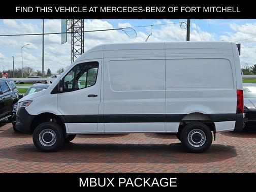 Arctic White 2026 Mercedes-Benz Sprinter 2500 Standard Roof