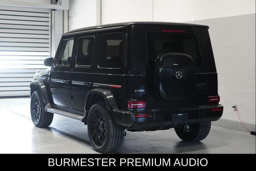 Obsidian Black Metallic 2026 Mercedes-Benz G-Class G 580