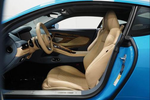 2025 Aston Martin DB12 COUPE