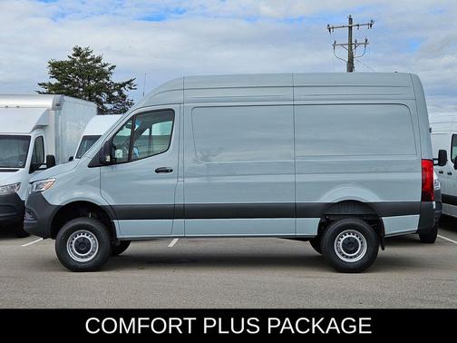 2025 Mercedes-Benz Sprinter 2500 Standard Roof