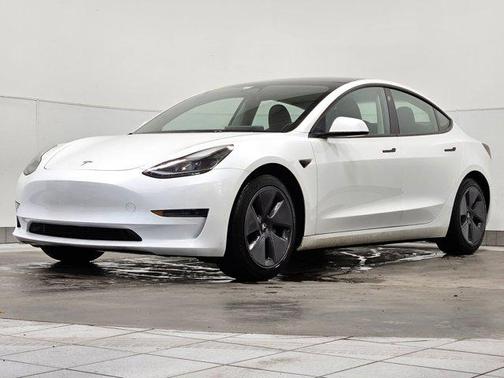2023 Tesla Model 3 Standard Range