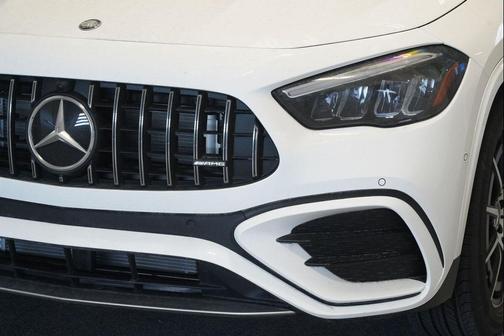 Polar White 2026 Mercedes-Benz AMG GLA 35 4MATIC
